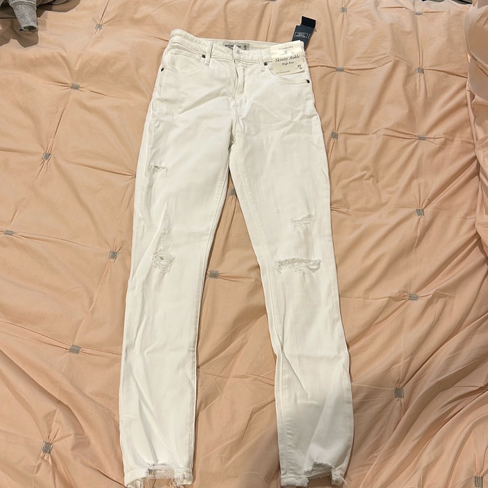 Abercrombie & fitch super skinny ankle high rise white jean NWT